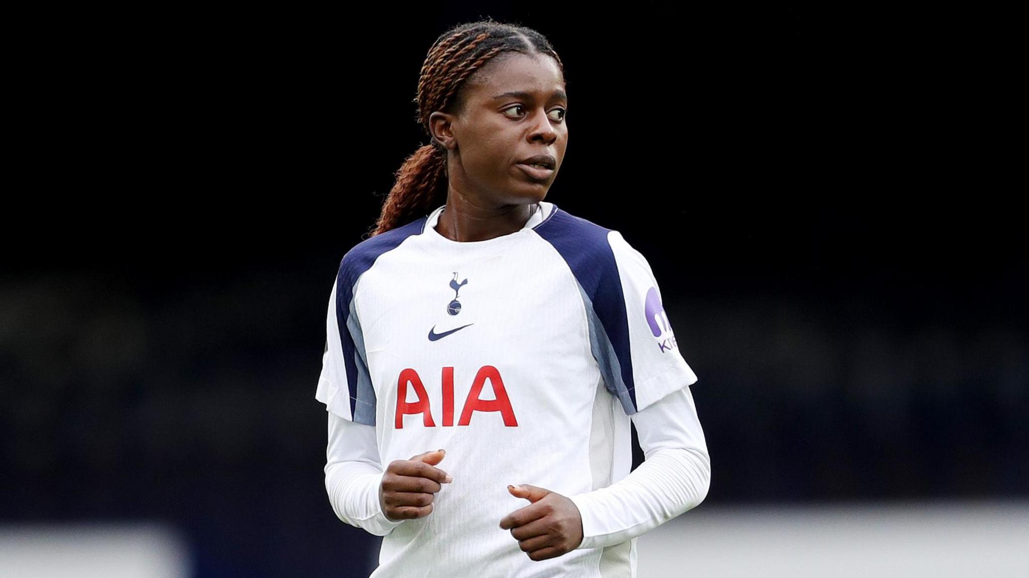 واکنش تیم تاتنهام به حرکت «زانو زدن» در اعتراض به نژادپرستی